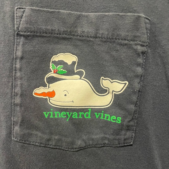 Vineyard Vines Christmas Whale Long Sleeve Tee Medium - Picture 4 of 4